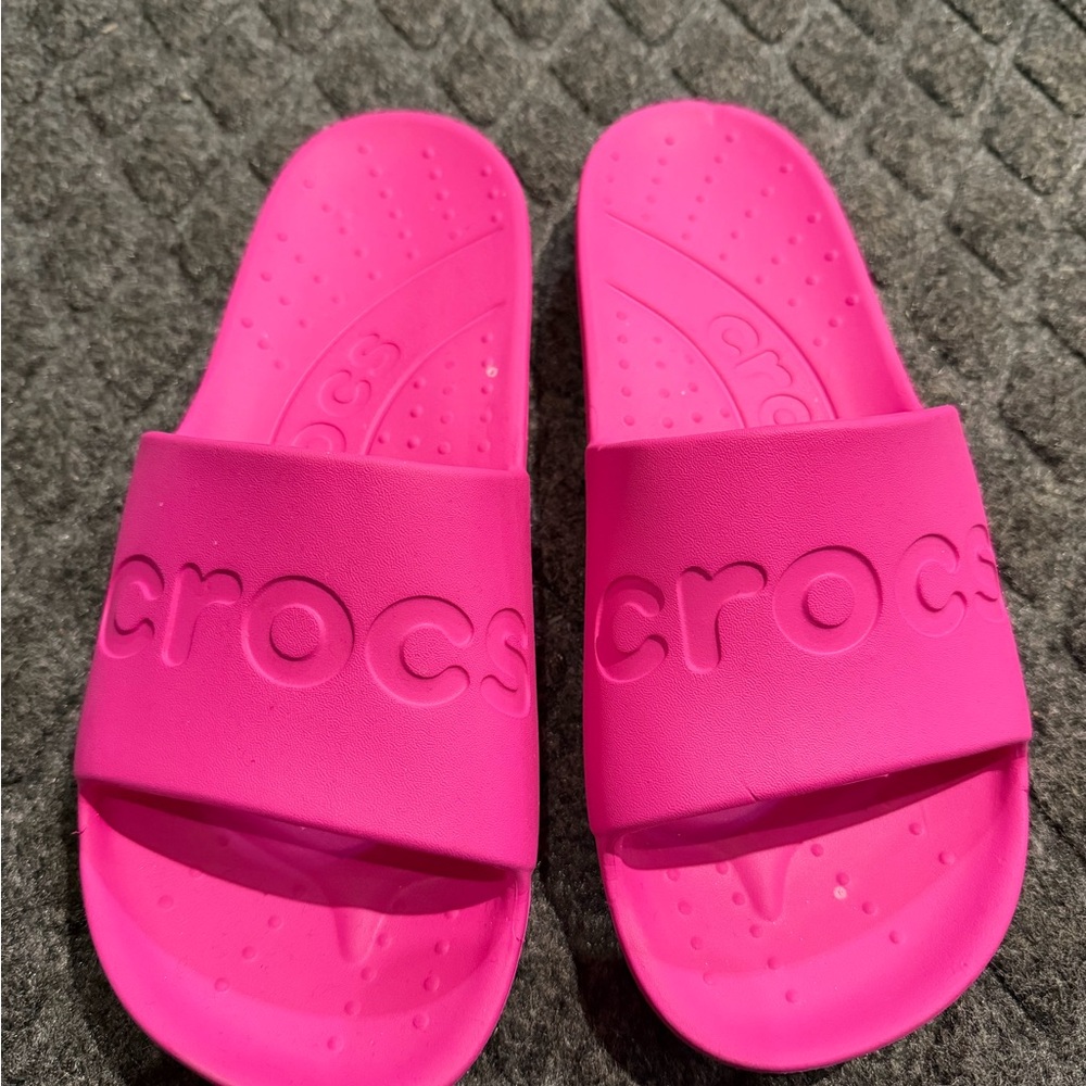Crocs Women’s Pink Sandals Size 7 LIKE NEW